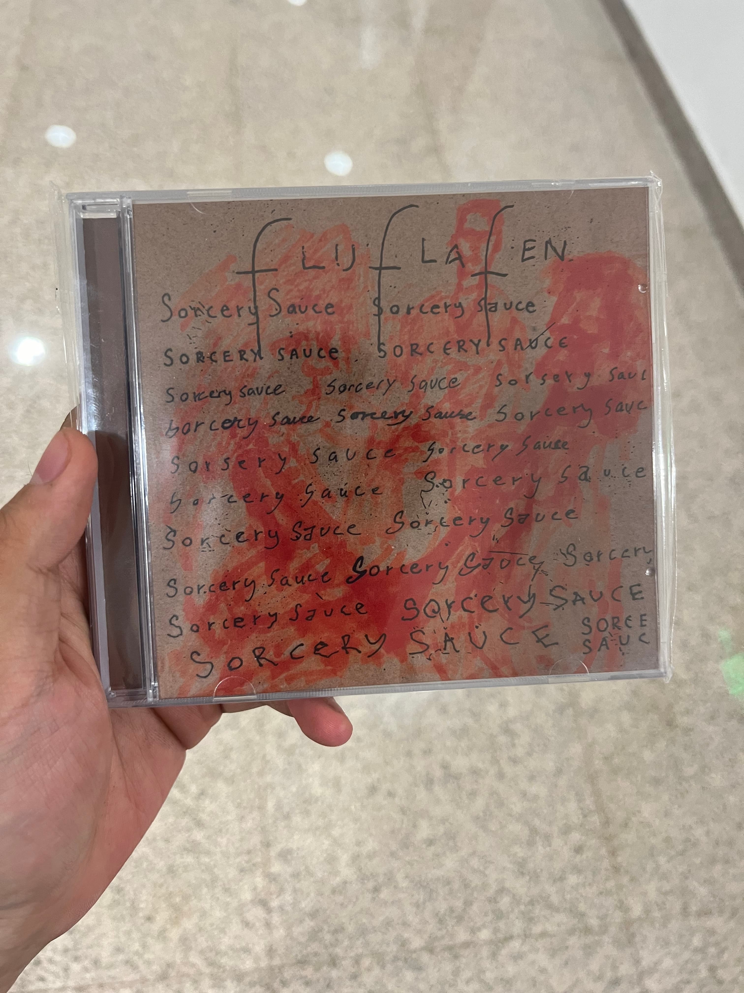 Live 结束之后销售的 CD,另有豪华版销售但并未购买